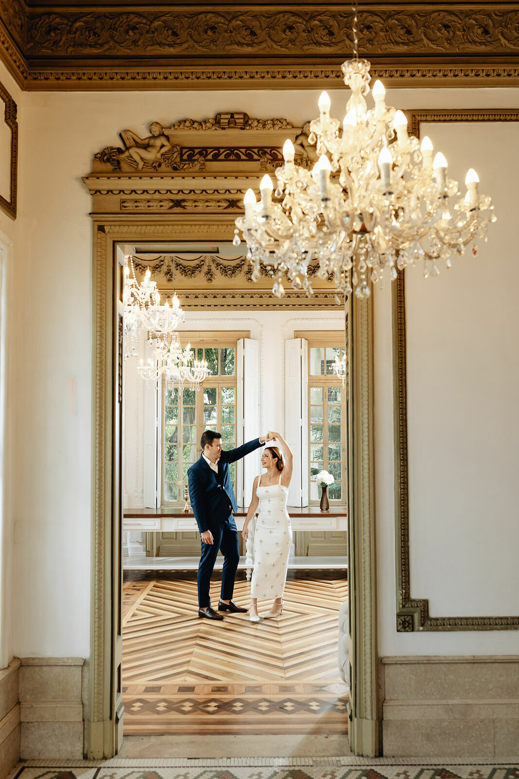 Foto Pré-Wedding Clássico no Palácio Branco: 6 dicas para viver essa experiência antes do casamento - Imagem 2